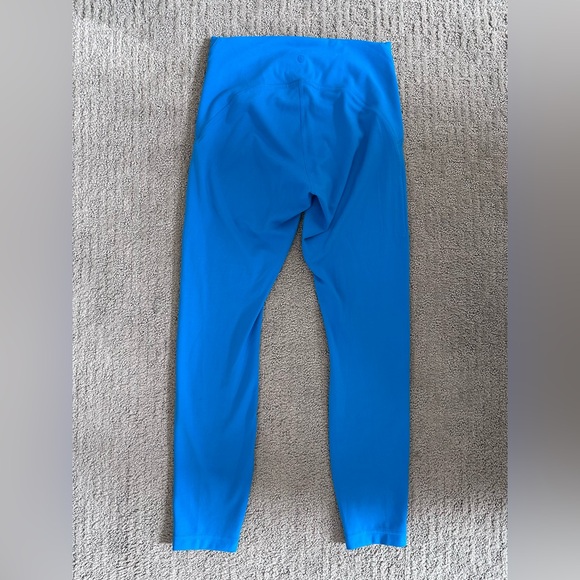 Lululemon InStill High-Rise size 6 - Picture 4 of 9